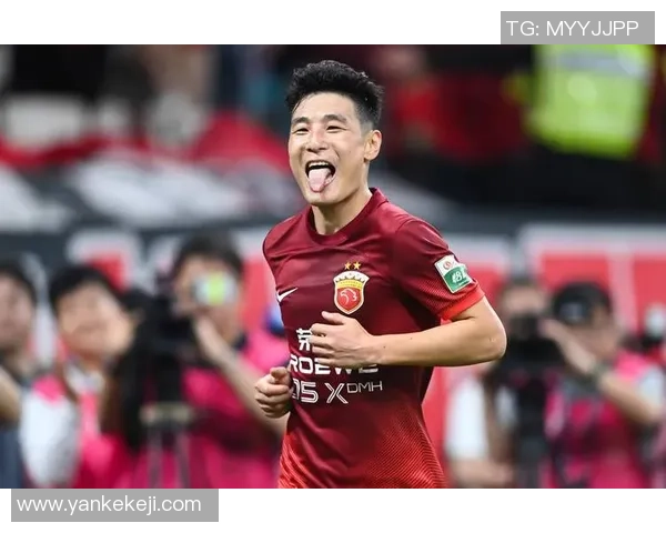 亚洲联赛足球明星的辉煌足迹与他们的精彩瞬间回顾